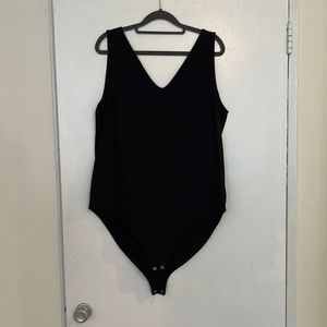 GAP Black V neck Body suit